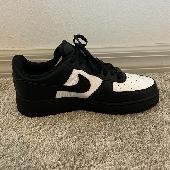 Nike Women’s Air Force Ones Sneakers - Picture 5 of 7